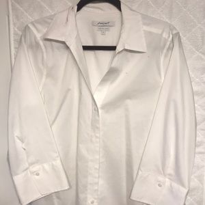 3/4 length sleeve button down shirt.